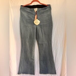Knox Rose Women's Pull On Flare Jeans Size 14